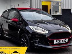 Black Used 2016 Ford Fiesta Zetec Hatchback | £3,999 (Fair price)