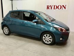 Turquoise Used 2012 Toyota Yaris Hybrid T4 Hatchback | £8,495 (Expensive)