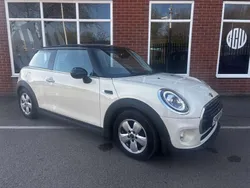 White Used 2018 Mini Cooper Hatch Hatchback | £10,100 (Good price)