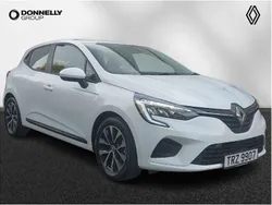 Solid glacier white Used 2022 Renault Clio V Iconic Hatchback | £12,990 (Good price)