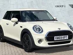 White Used 2020 Mini Cooper Classic Hatchback | £12,450 (Good price)