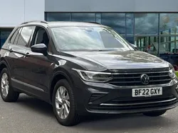 Urano grey Used 2022 VW Tiguan Life SUV | £18,321 (Fair price)