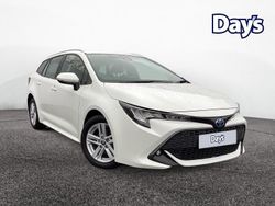 White Used 2022 Toyota Corolla Estate | £17,757