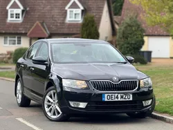 Black Used 2014 Skoda Octavia Elegance Hatchback | £2,995 (Fair price)