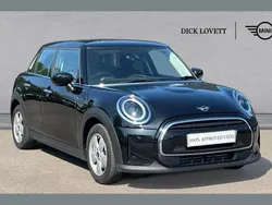 Black Used 2023 Mini Cooper Classic Hatchback | £18,295 (Fair price)