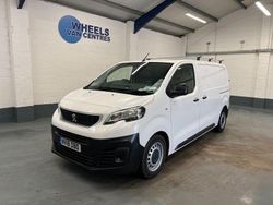 White Used 2018 Peugeot Expert Van | £8,390 (Good price)
