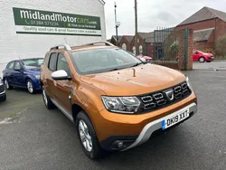 Orange Used 2019 Dacia Duster Comfort SUV | £8,999 (Fair price)