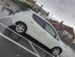 White Used 2013 Nissan Leaf Hatchback | £4,250 (A bit pricey)
