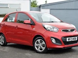 Red Used 2013 Kia Picanto 2 Hatchback | £3,395 (Fair price)