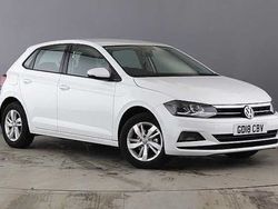 White Used 2018 VW Polo SE Hatchback | £10,489 (Fair price)