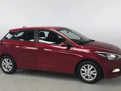 Red Used 2017 Hyundai i20 SE Hatchback | £7,998 (Fair price)