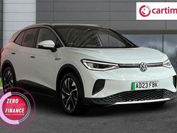 White Used 2023 VW ID.4 Pro SUV | £23,750 (Fair price)