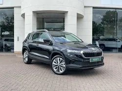 Black magic pearl effect New 2025 Skoda Karoq SE SUV | £26,990 (Fair price)