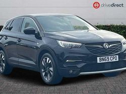 Two coat metallic diamond black Used 2019 Vauxhall Grandland X Sport SUV | £10,468 (Fair price)