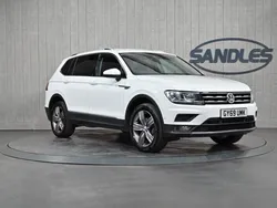 White Used 2019 VW Tiguan Allspace Match SUV | £18,999 (Fair price)