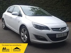 White Used 2015 Vauxhall Astra SRi Hatchback | £3,195 (Good price)