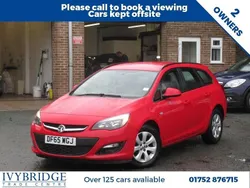 Red Used 2015 Vauxhall Astra Design Edition Estate | £4,250 (Fair price)