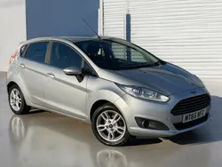 Silver Used 2015 Ford Fiesta Zetec Hatchback | £3,999 (Good price)
