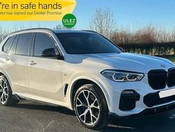 White Used 2020 BMW X5 M Sport SUV | £41,495 (Fair price)
