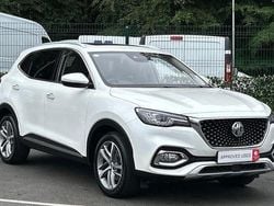 White Used 2022 MG HS Exclusive SUV | £15,239 (Fair price)