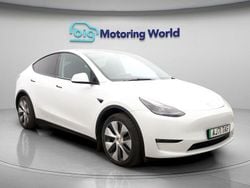 White Used 2022 Tesla Model Y Long Range AWD SUV | £22,400 (Good price)