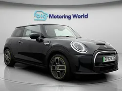 Used 2022 Mini Cooper SE Hatch Hatchback | £13,800 (Fair price)
