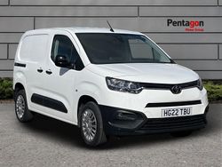 White Used 2022 Toyota Proace Van | £9,774 (Super price)