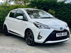 White Used 2018 Toyota Yaris Hybrid Design Hatchback | £11,995 (Good price)