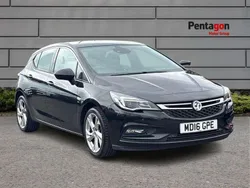 Black Used 2016 Vauxhall Astra SRi Hatchback | £7,250 (Fair price)