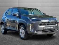 Grey Used 2024 Toyota Yaris Cross SUV | £21,895 (Fair price)