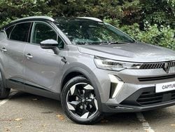Metallic oyster grey New 2025 Renault Captur Techno SUV | £20,490 (Fair price)