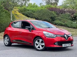 Red Used 2015 Renault Clio IV Dynamique Hatchback | £5,395 (Good price)