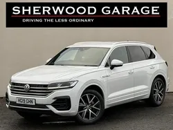 White Used 2019 VW Touareg R-line SUV | £27,990 (Fair price)