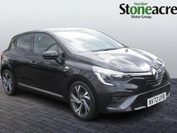 Black Used 2023 Renault Clio V RS Line Hatchback | £14,600 (Fair price)