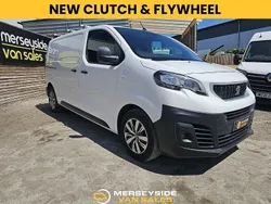 White Used 2019 Peugeot Expert Van | £8,695 (Fair price)