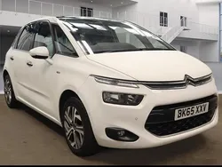 White Used 2015 Citroën C4 Picasso Exclusive MPV | £5,990 (Fair price)