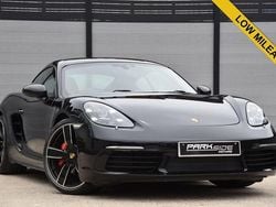Black Used 2017 Porsche 718 Cayman Coupe | £39,700 (Fair price)