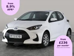 White Used 2022 Toyota Yaris Hybrid Hatchback | £16,121 (Good price)