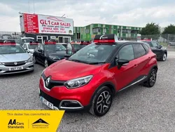 Red/black Used 2017 Renault Captur Signature SUV | £7,910 (Fair price)
