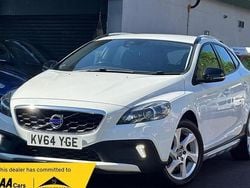 White Used 2014 Volvo V40 CC Estate | £5,199 (Fair price)