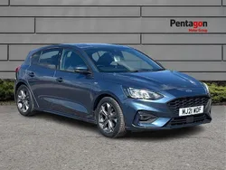 Chrome blue premium colour Used 2021 Ford Focus ST-Line Hatchback | £14,495 (Fair price)