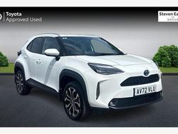 Used 2025 Toyota Yaris Hybrid Design Estate | £23,005 (Fair price)