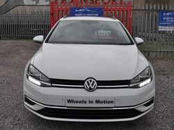 White Used 2018 VW Golf VII SE Estate | £8,495 (Fair price)