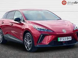 Tri coat dynamic red Used 2023 MG MG4 EV Trophy Hatchback | £16,000 (Good price)