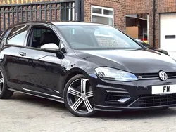 Black Used 2017 VW Golf VII R Hatchback | £12,750 (Fair price)