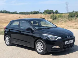 Black Used 2017 Hyundai i20 SE Hatchback | £7,795 (Fair price)