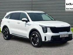 White Used 2025 Kia Sorento 3 SUV | £46,818 (Good price)