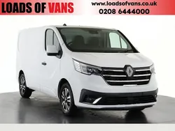 White New 2025 Renault Trafic Van | £25,190