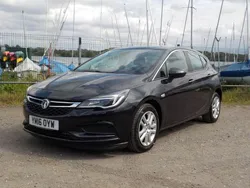 Black Used 2016 Vauxhall Astra Design Edition Hatchback | £4,895 (Good price)