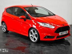 Red Used 2017 Ford Fiesta ST Hatchback | £6,995 (Fair price)